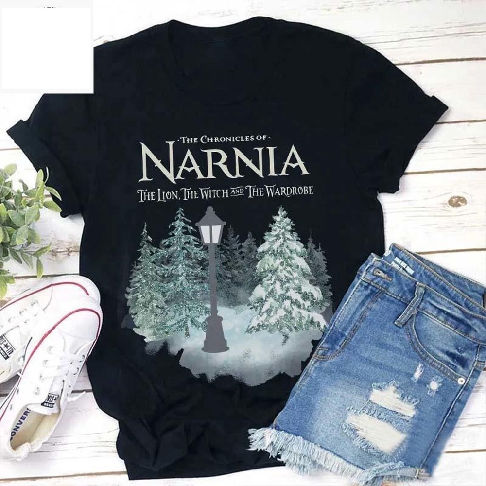 The Chronicles Of Narnia Christmas Teacher Black T-Shirt